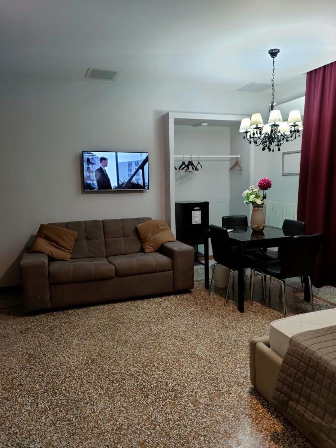 Napoli Central City Екстер'єр фото