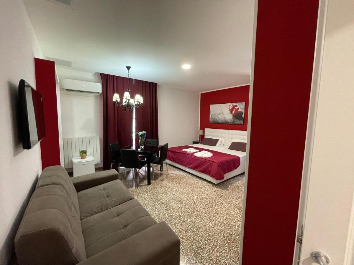 Napoli Central City Екстер'єр фото