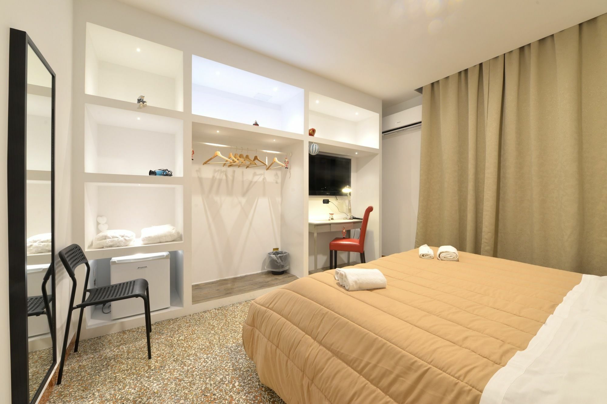 Napoli Central City Екстер'єр фото