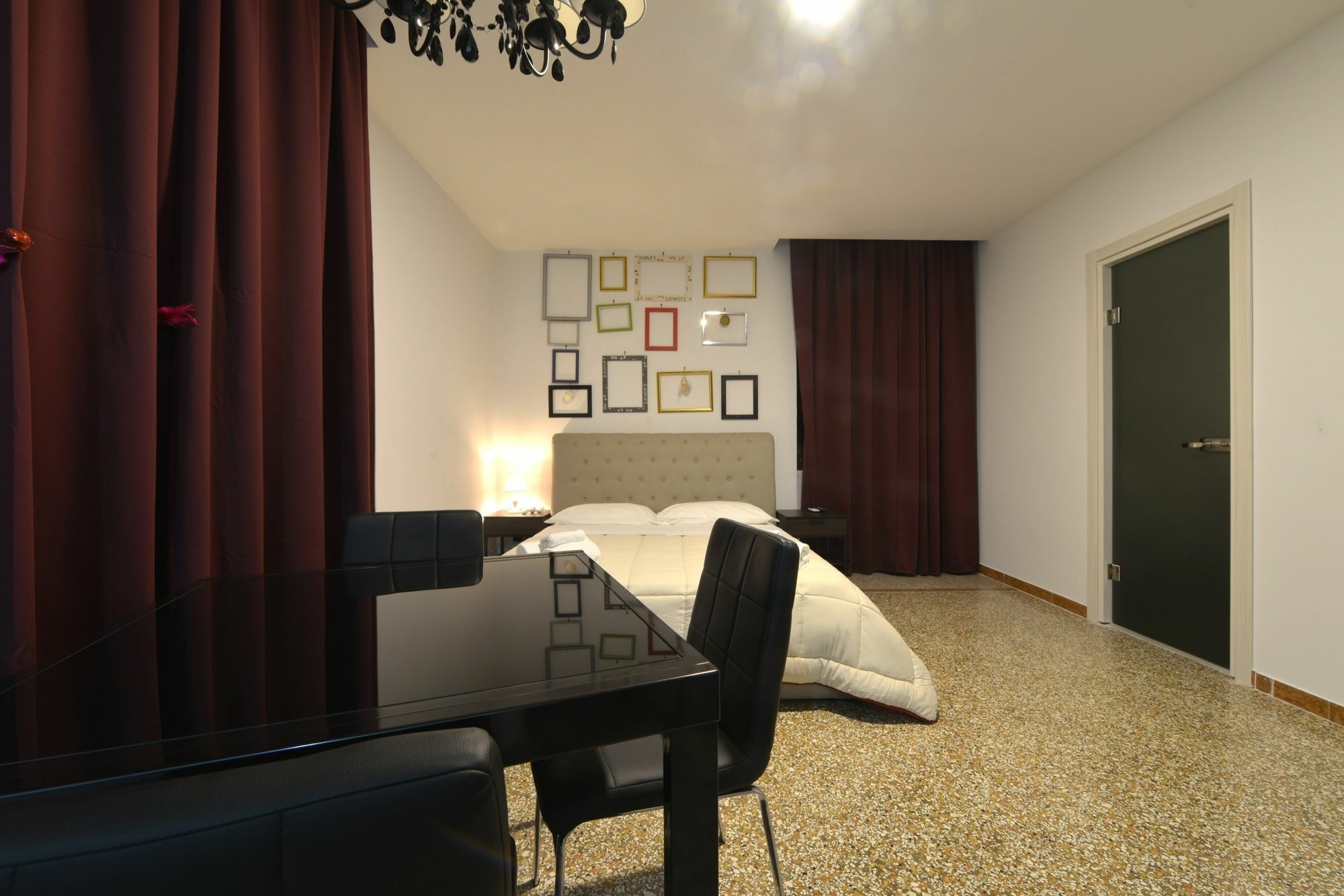 Napoli Central City Екстер'єр фото